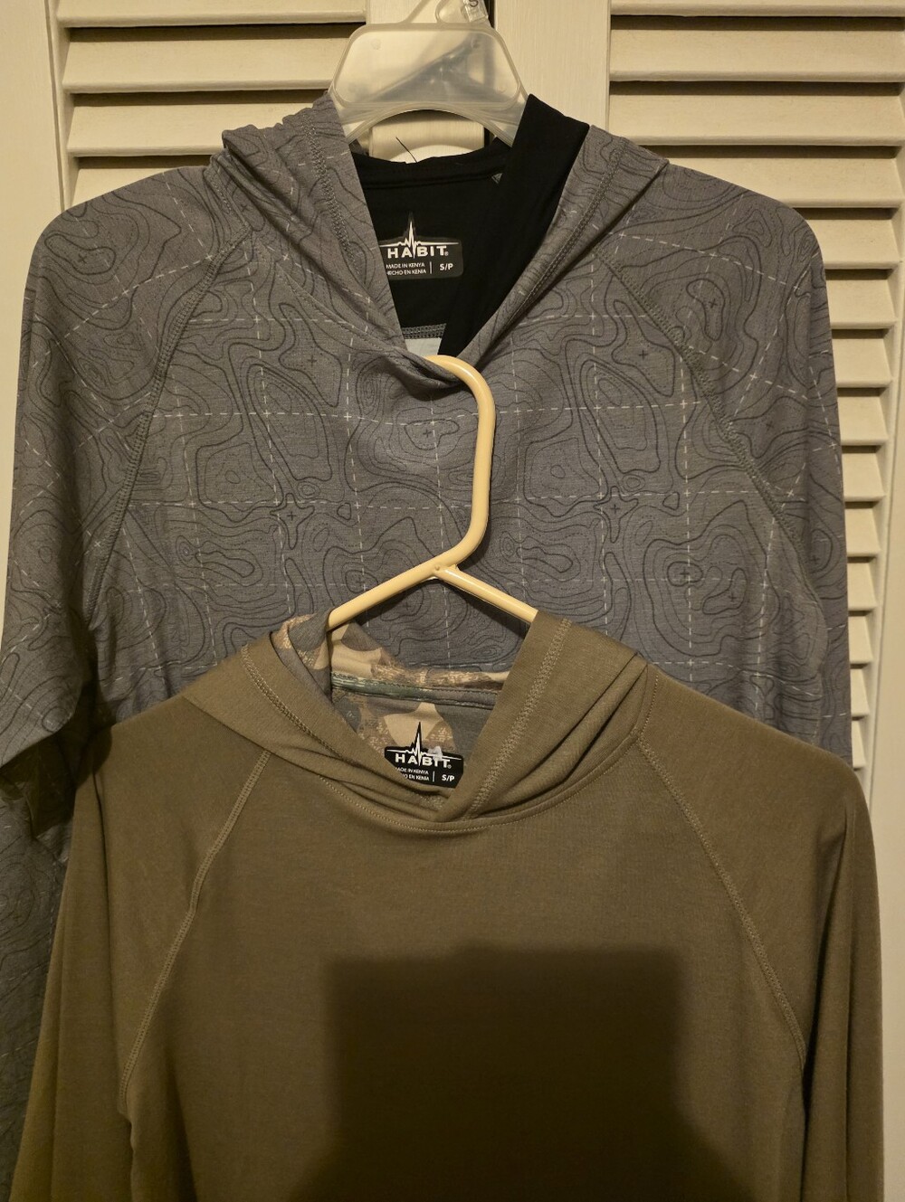 Habit Brand Lot Of 2 Men’s Hooded Long Sleeve Lightweight Pullover - Like New!!!
